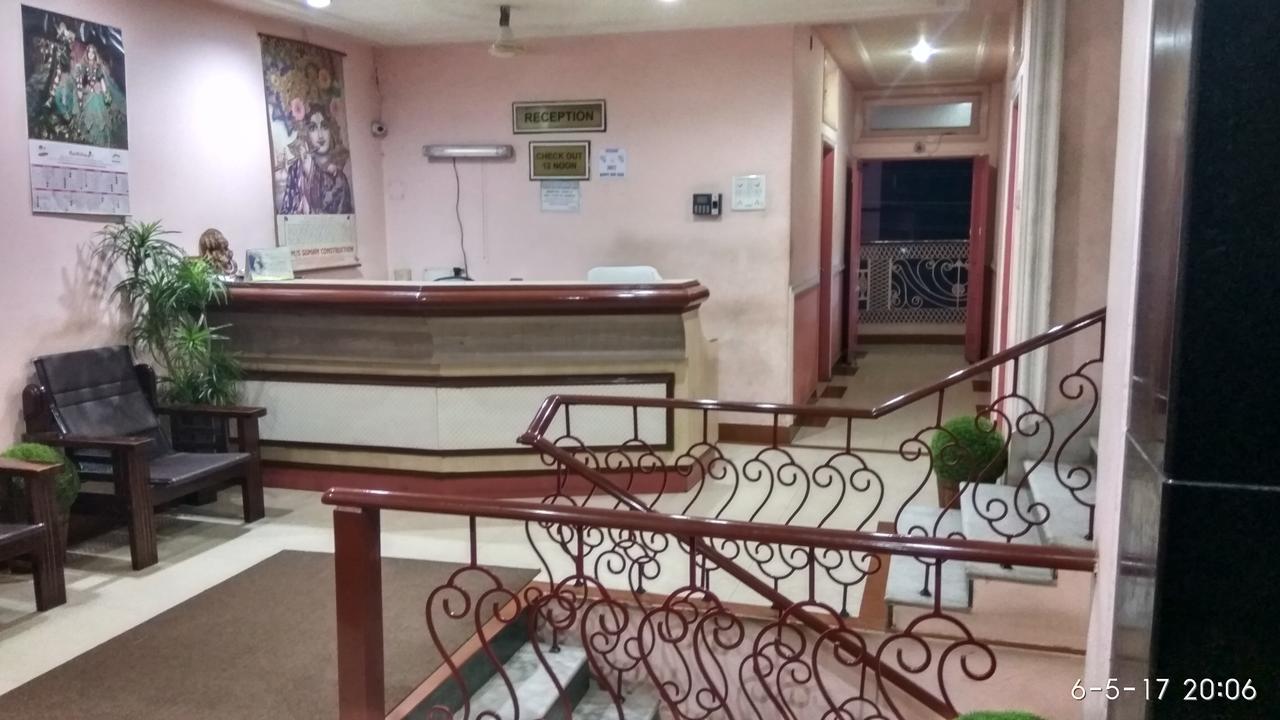 Hotel Varsa Dibrugarh Luaran gambar